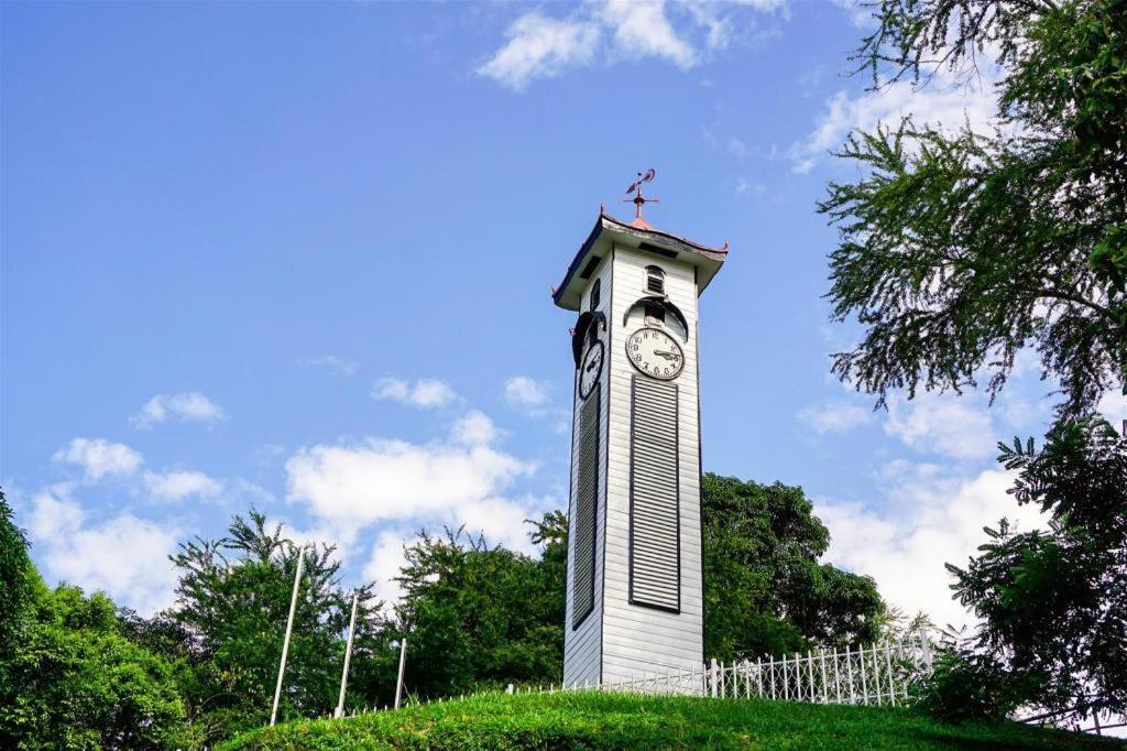 Oyo 43993 Madsuite Kota Kinabalu Exterior foto