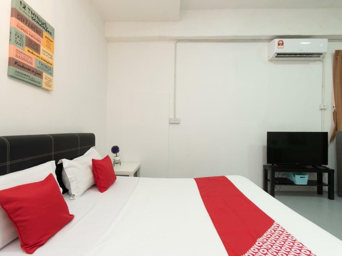 Oyo 43993 Madsuite Kota Kinabalu Exterior foto